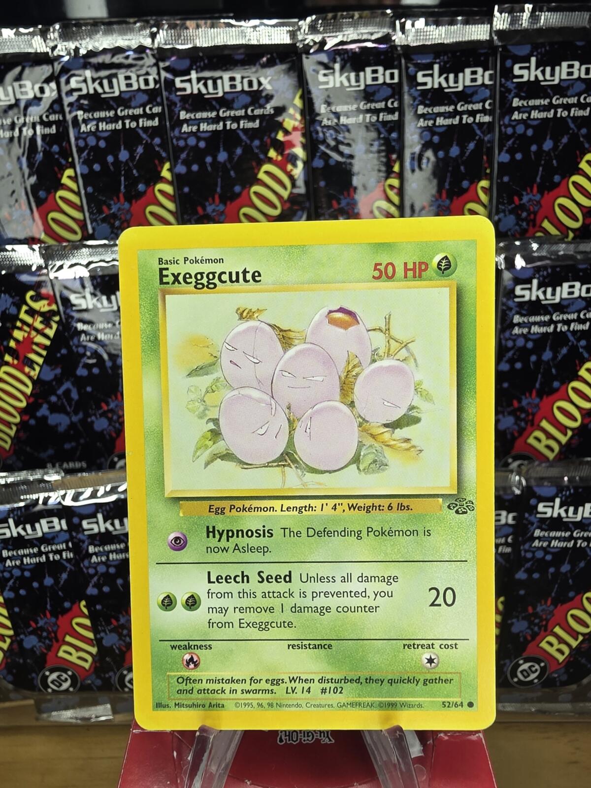 Vintage Jungle Pokemon Exeggcute Trading Card - Green