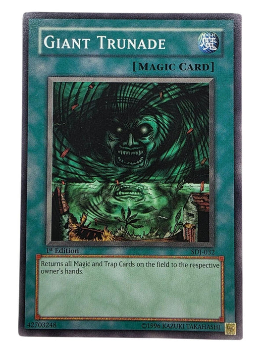 Giant Trunade 1st Edition Yu-Gi-Oh! Magic Card SDJ-032.