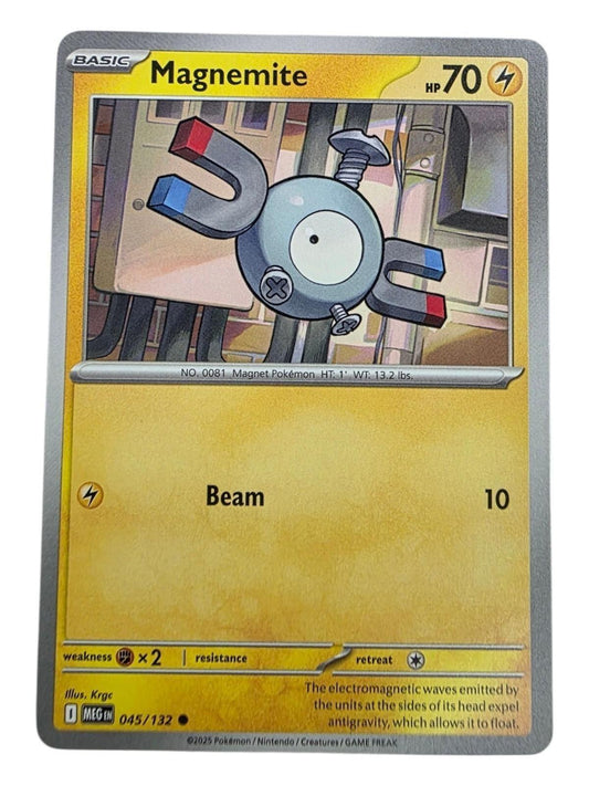 Magnemite 70 HP electric type Pokémon trading card with Beam attack.