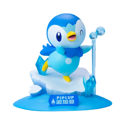 Piplup figurine on an icy base with blue crystals and a nameplate reading "PIPLUP 波加曼".